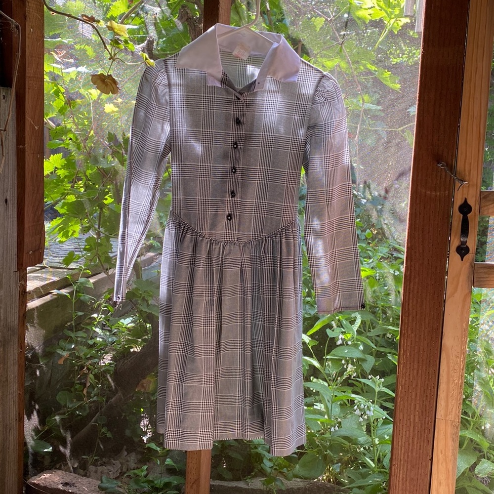 Love CWAE International Ladies Garment Workers Union - made in the USA. Size 14.